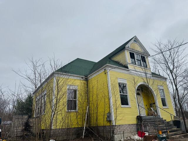 90 N Main Street Monmouth ME 04265