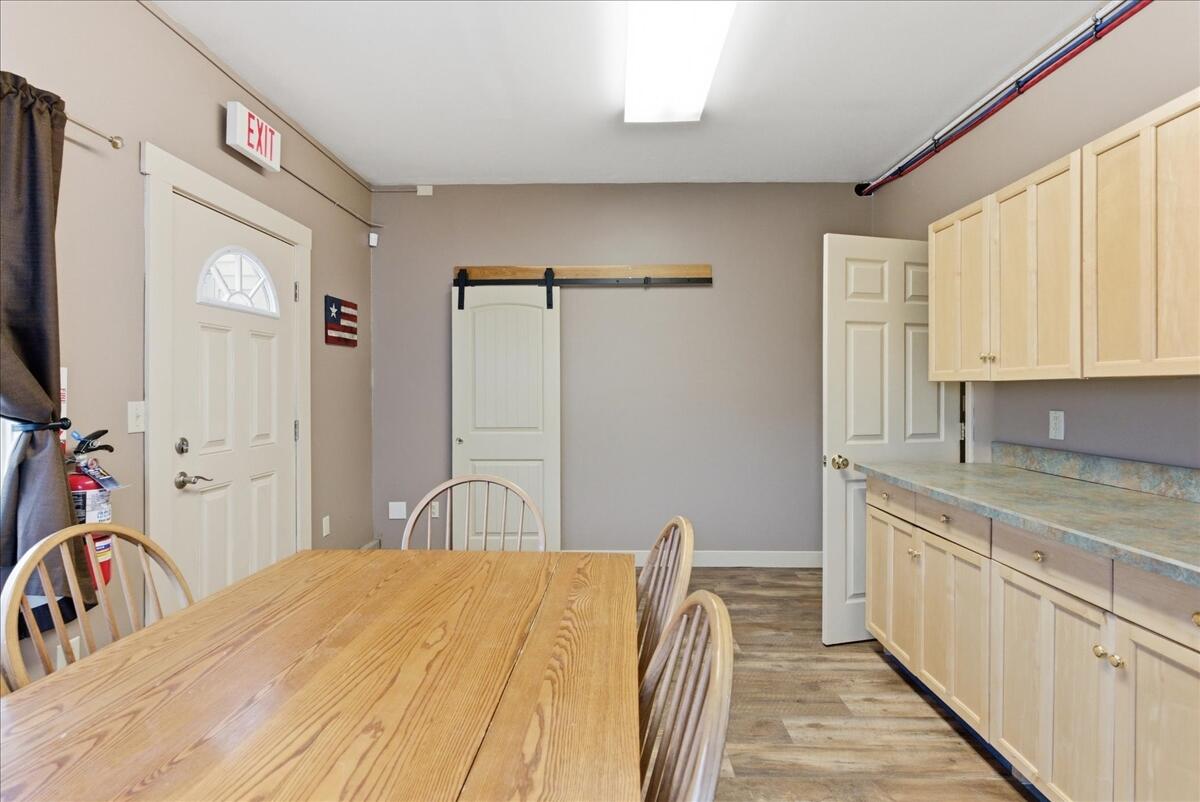 17 Gary Street Paris ME 04281