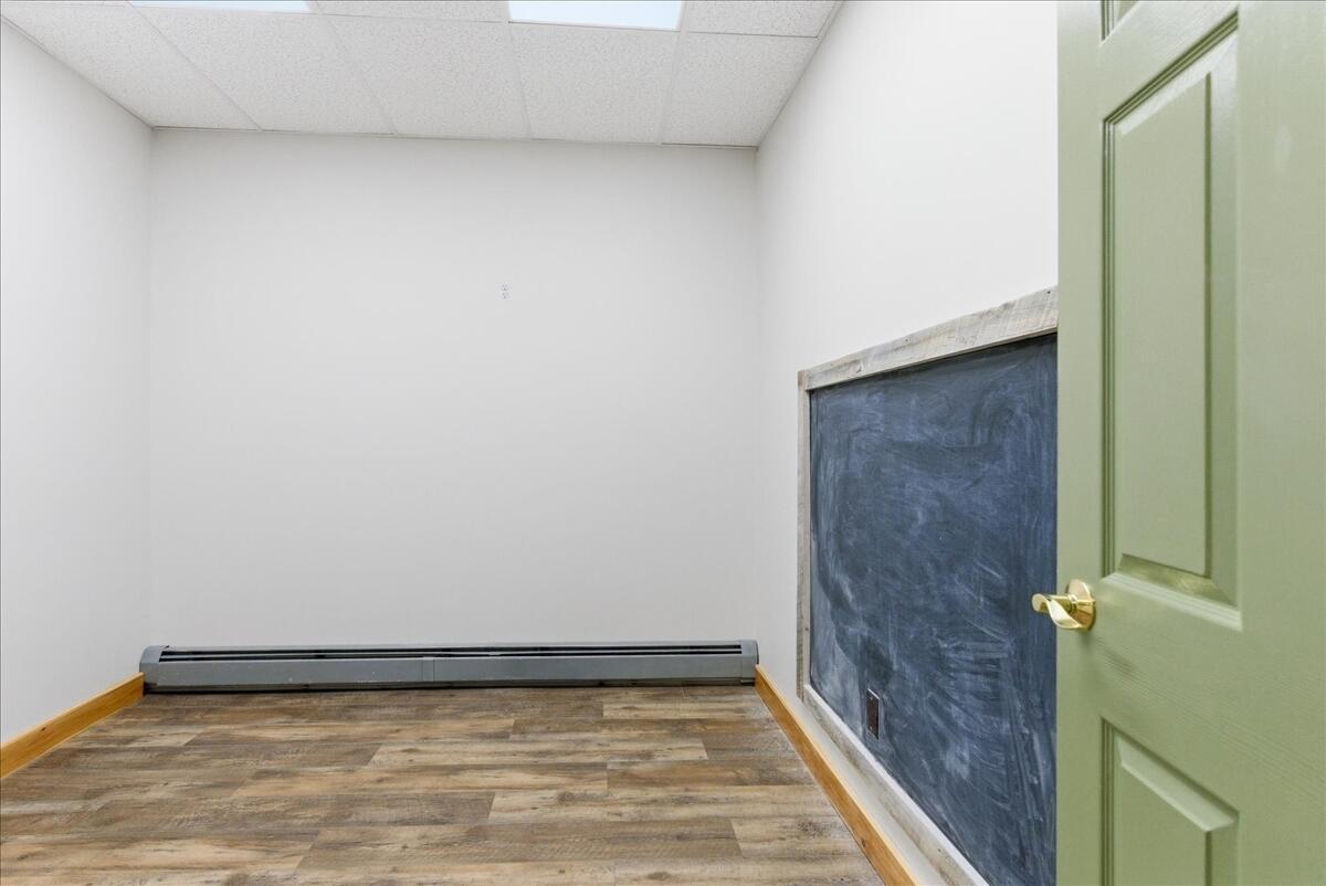 17 Gary Street Paris ME 04281