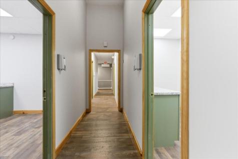 17 Gary Street Paris ME 04281