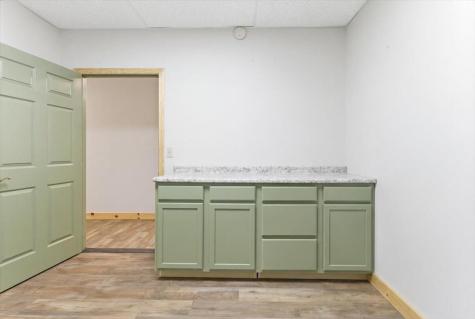 17 Gary Street Paris ME 04281