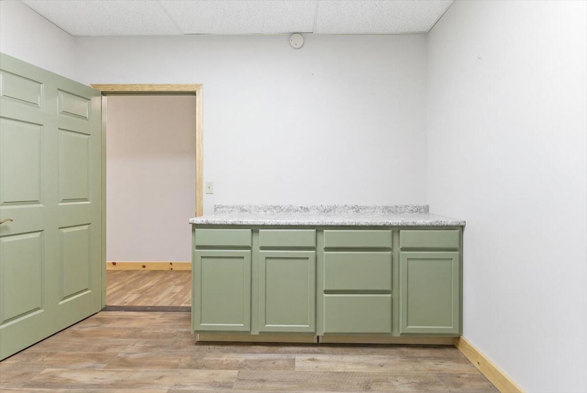 17 Gary Street Paris ME 04281