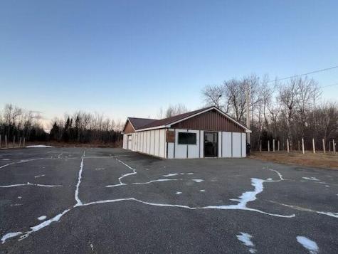 55 Lagrange Road Howland ME 04448