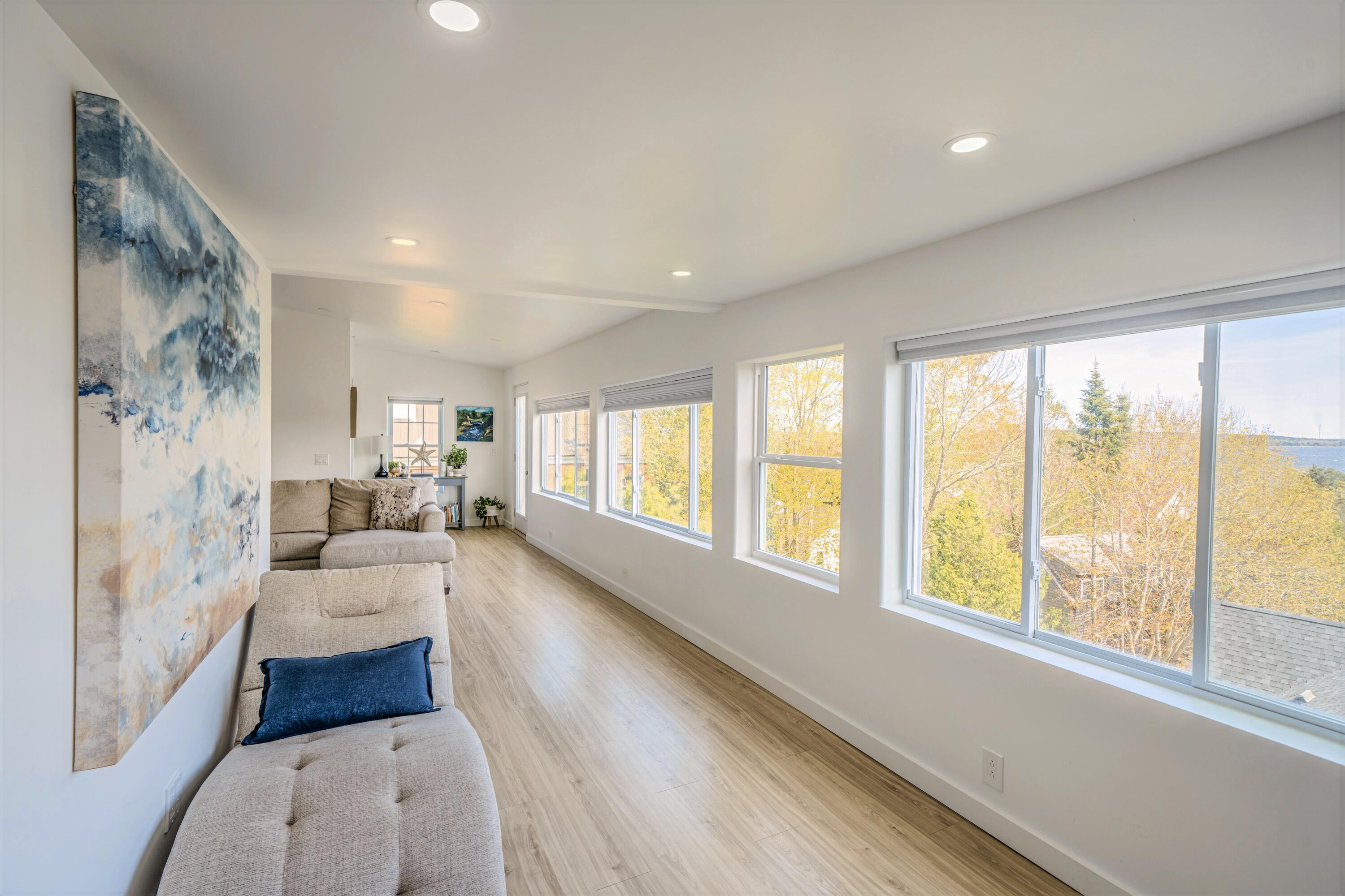 37 & 39 E Main Street Searsport ME 04974