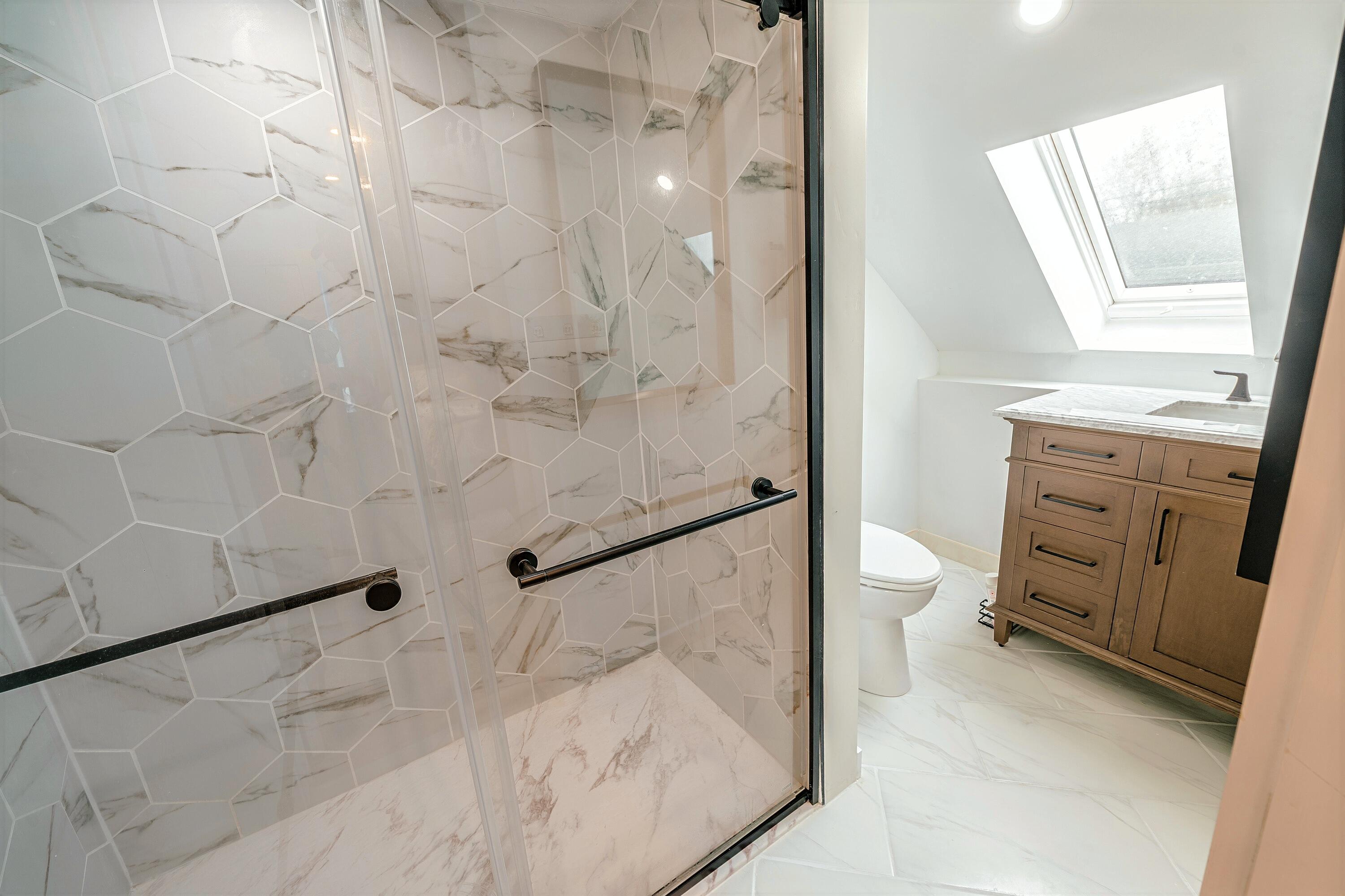 37 & 39 E Main Street Searsport ME 04974