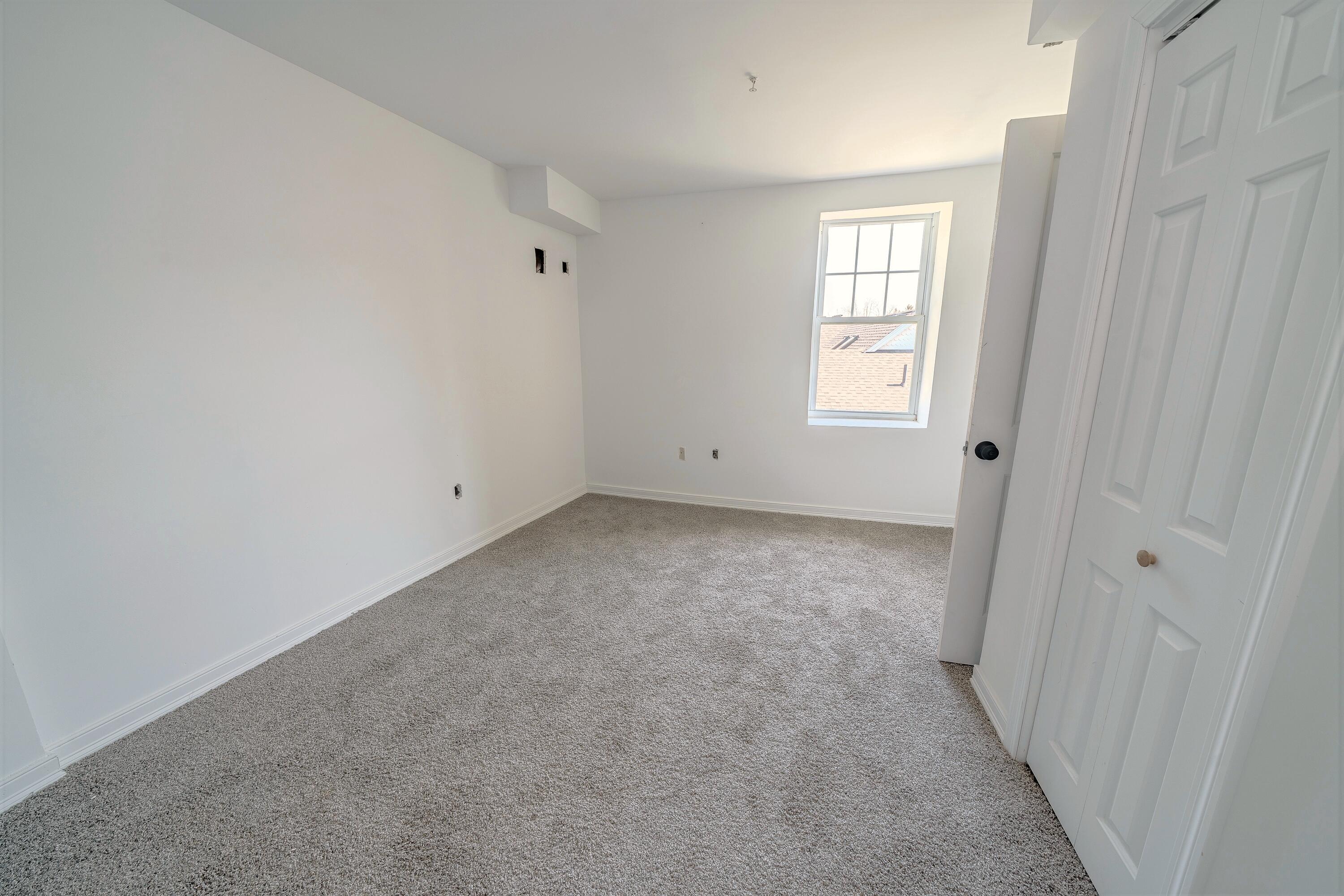 37 & 39 E Main Street Searsport ME 04974