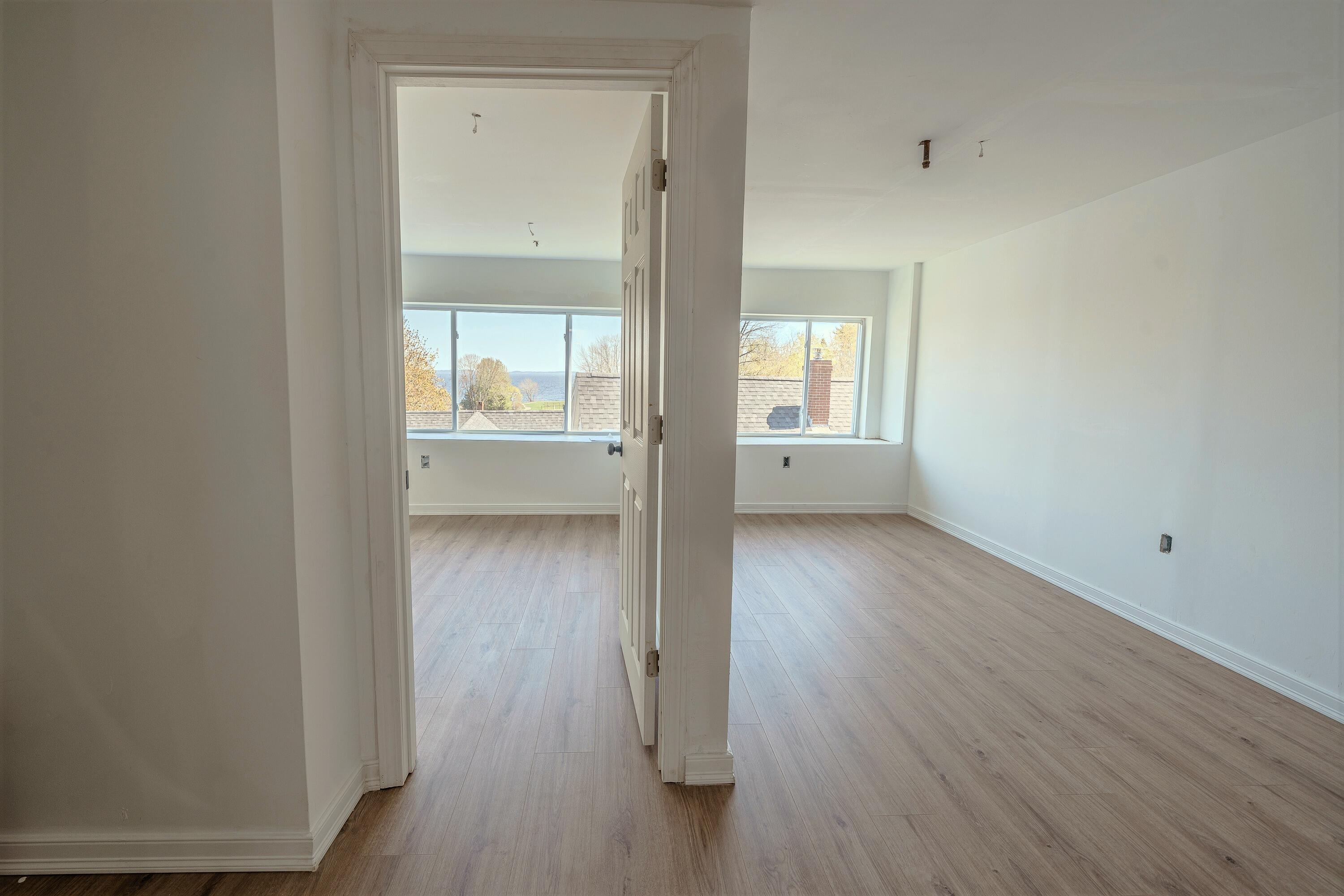 37 & 39 E Main Street Searsport ME 04974