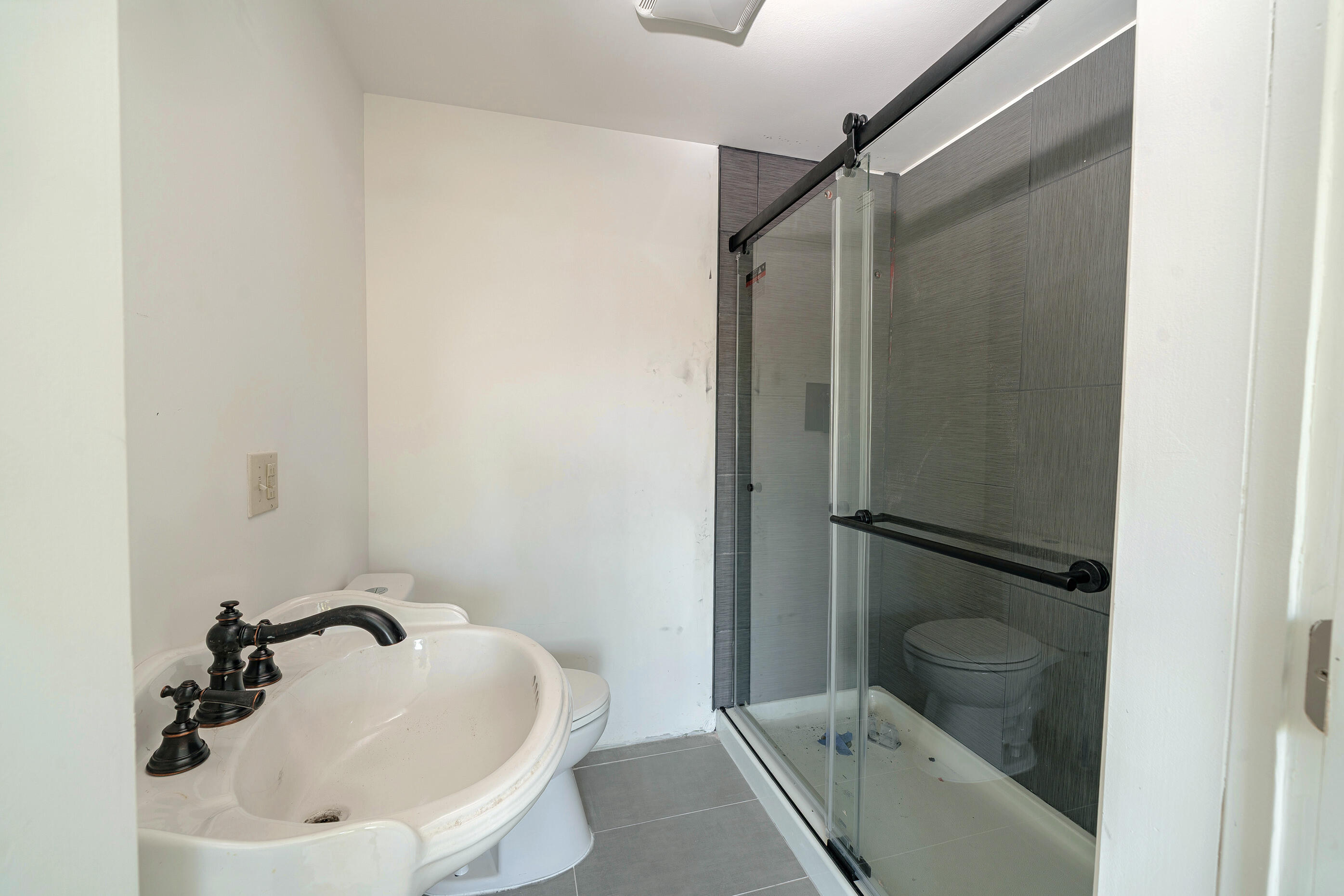 37 & 39 E Main Street Searsport ME 04974