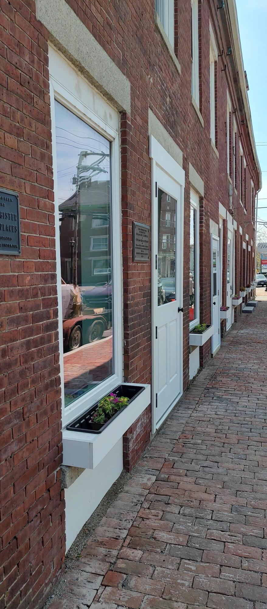 37 & 39 E Main Street Searsport ME 04974