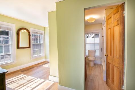 53 Commercial Street Boothbay Harbor ME 04538