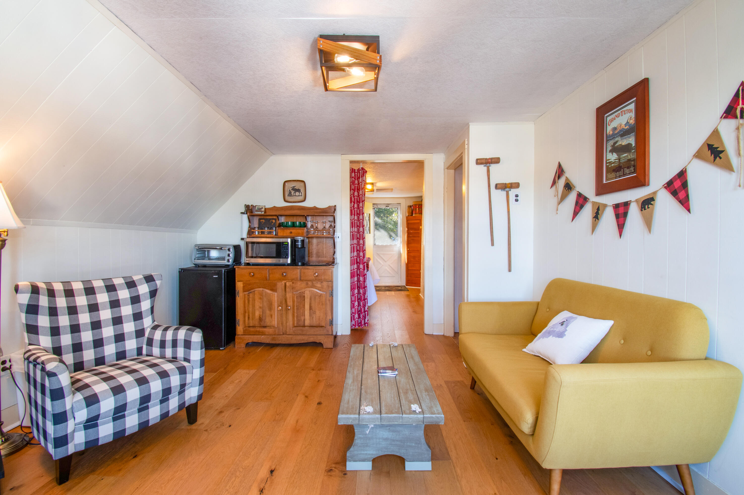 53 Commercial Street Boothbay Harbor ME 04538