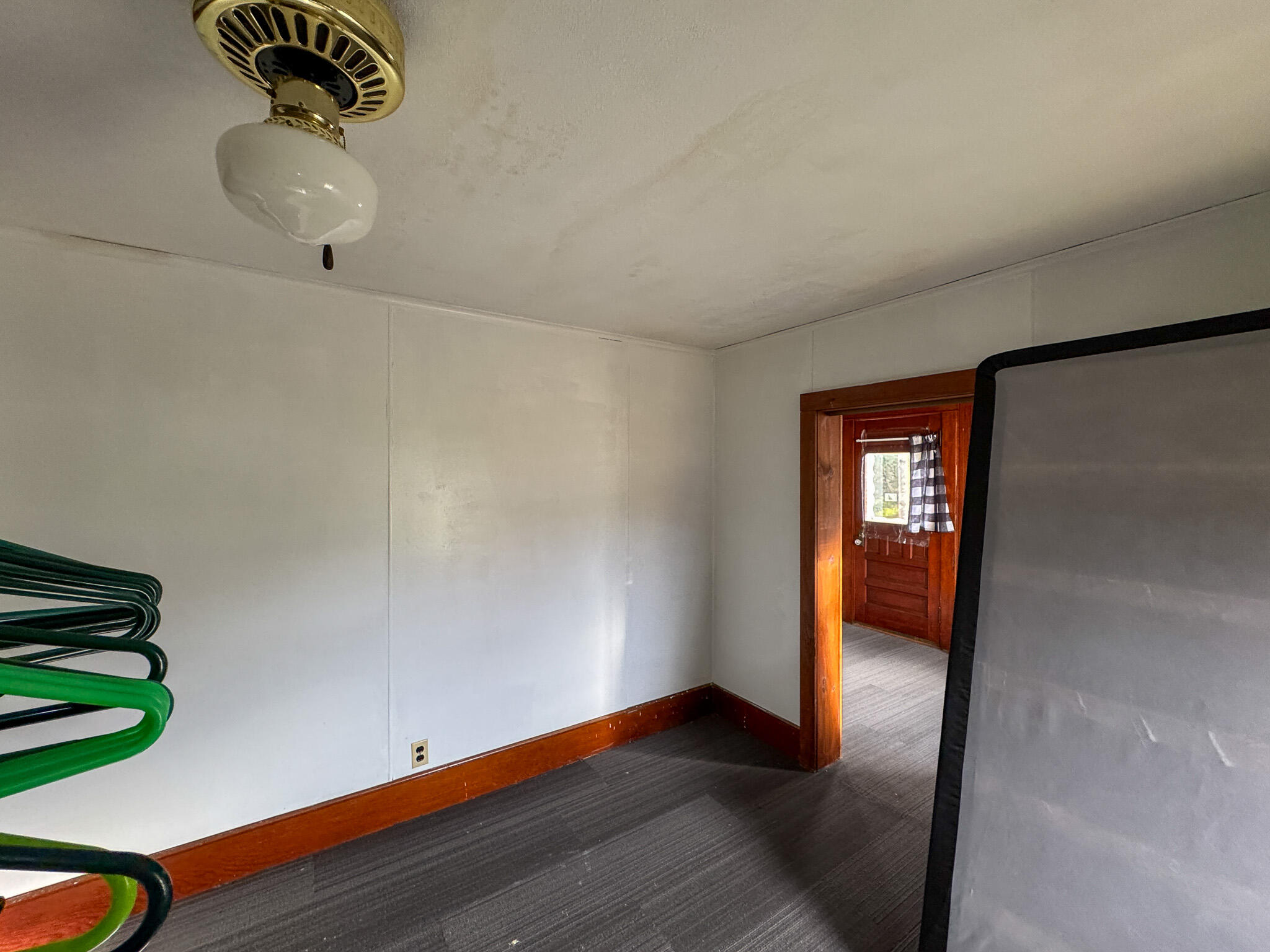 993 Main Road Holden ME 04429