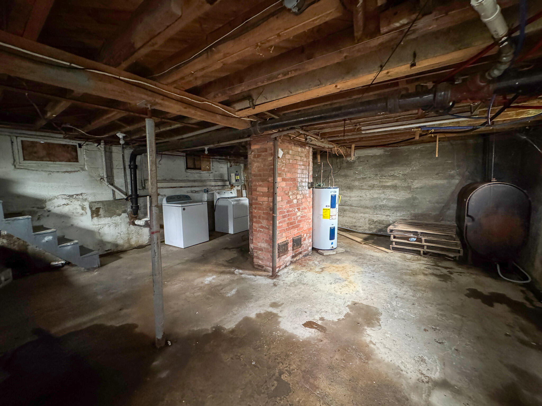 993 Main Road Holden ME 04429