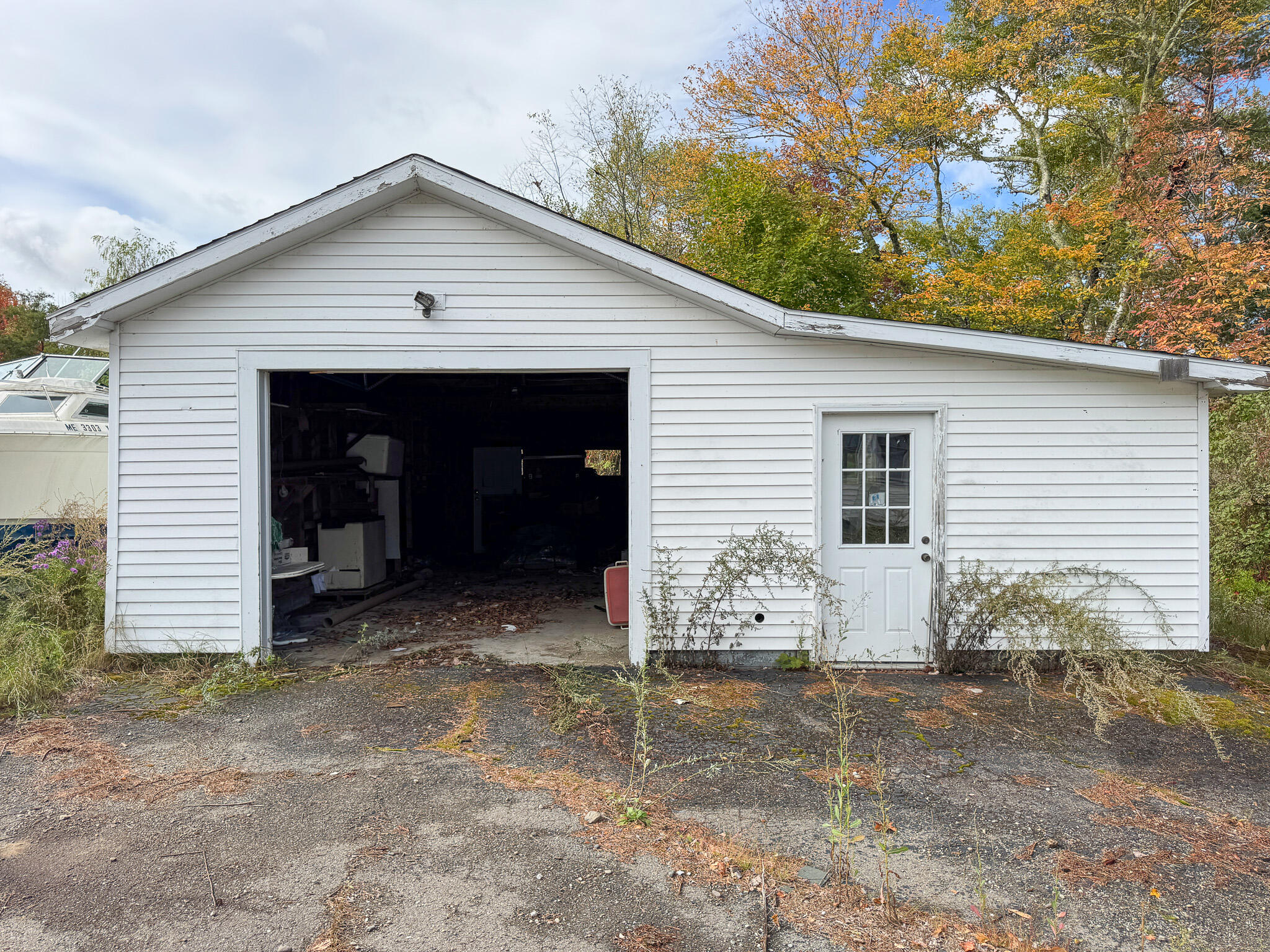 993 Main Road Holden ME 04429