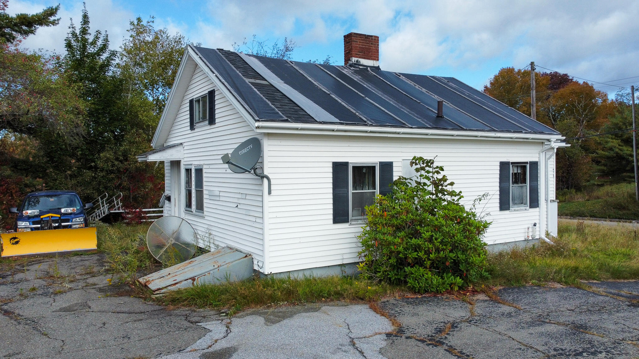 993 Main Road Holden ME 04429