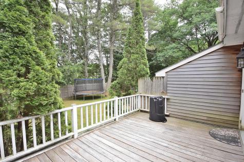 10 Durham Road Freeport ME 04032