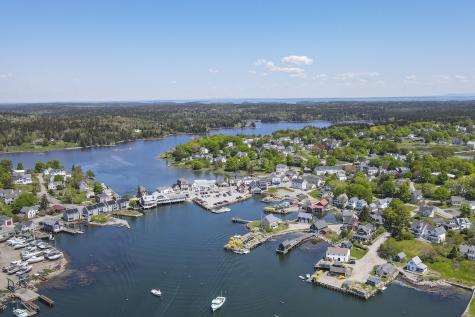 15 Main Street Vinalhaven ME 04863
