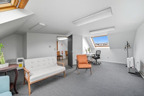 9 Union Street Hallowell ME 04347