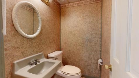 16 Ferry Road Lewiston ME 04240