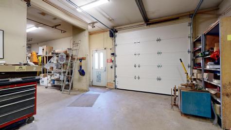 16 Ferry Road Lewiston ME 04240