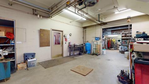 16 Ferry Road Lewiston ME 04240