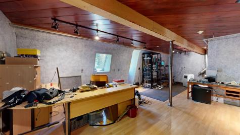 16 Ferry Road Lewiston ME 04240