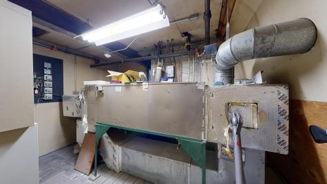 16 Ferry Road Lewiston ME 04240