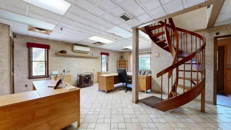 16 Ferry Road Lewiston ME 04240