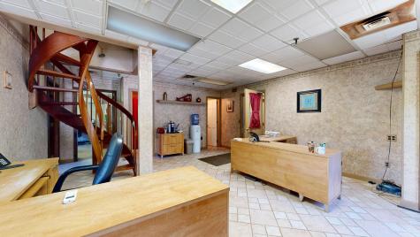 16 Ferry Road Lewiston ME 04240