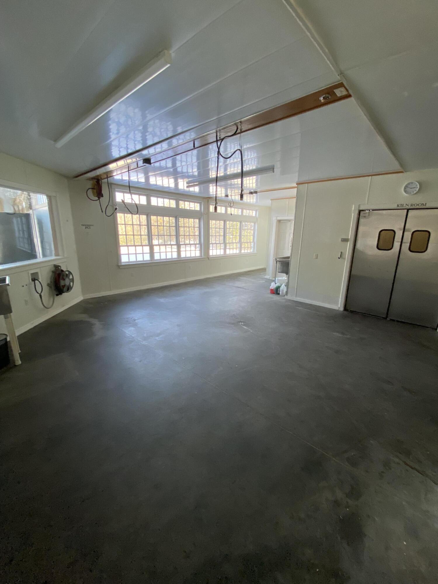 1545 Us-1 Hancock ME 04640