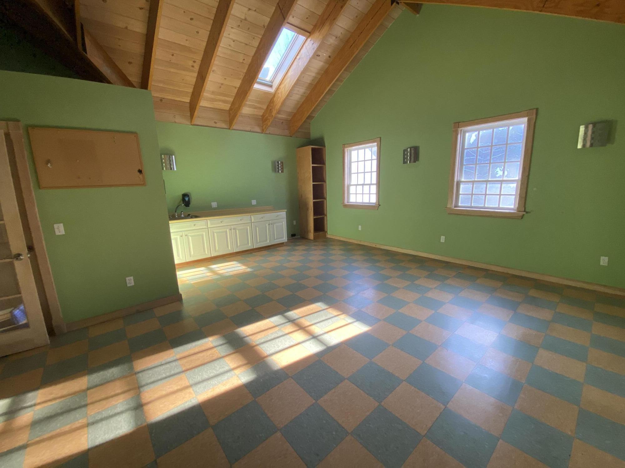 1545 Us-1 Hancock ME 04640