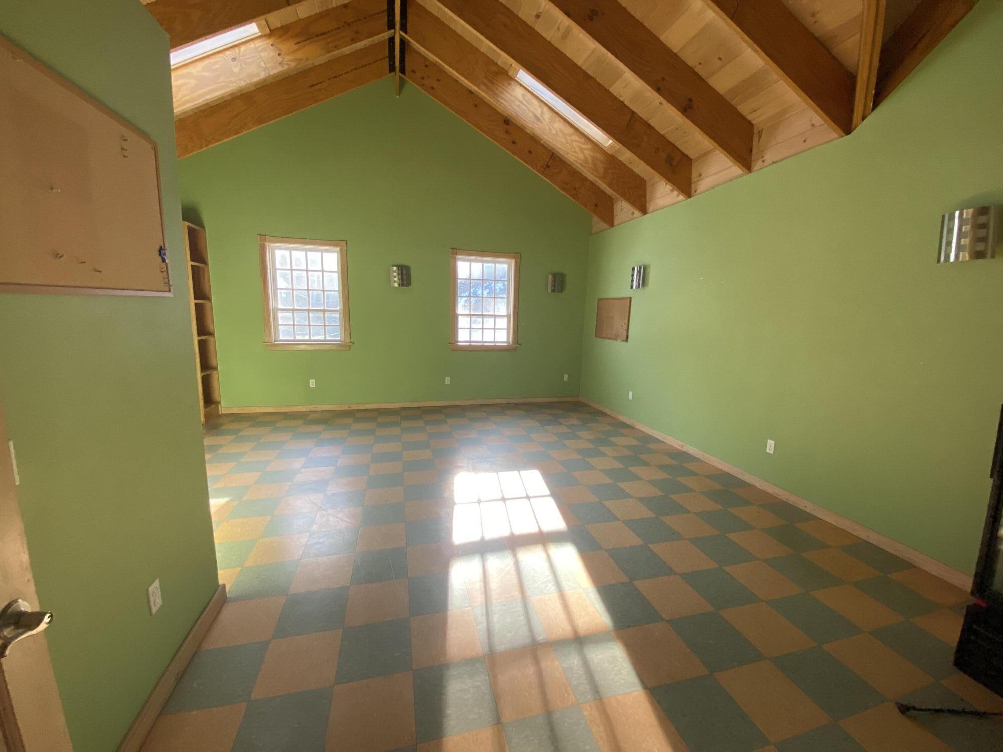 1545 Us-1 Hancock ME 04640