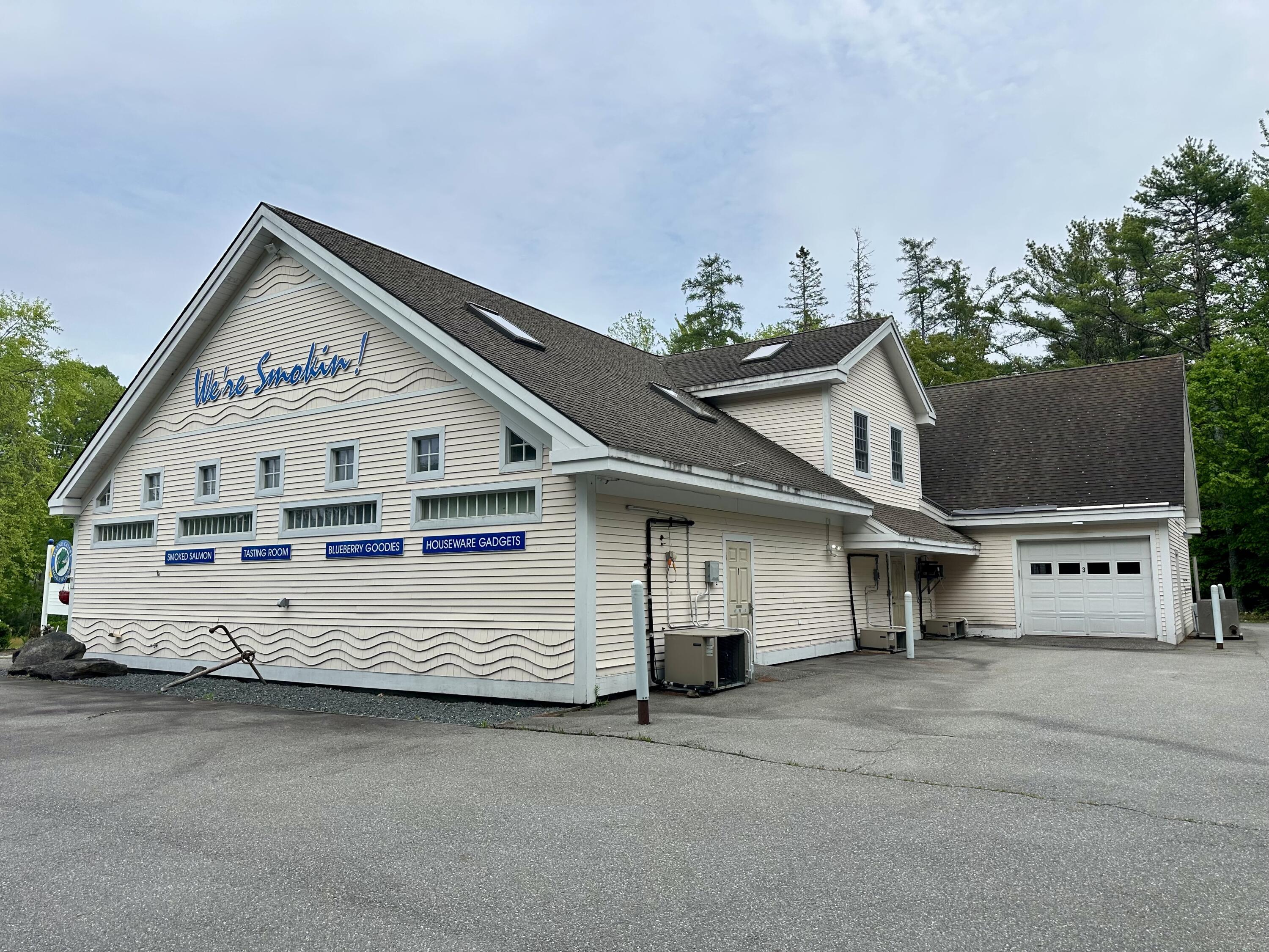 1545 Us-1 Hancock ME 04640