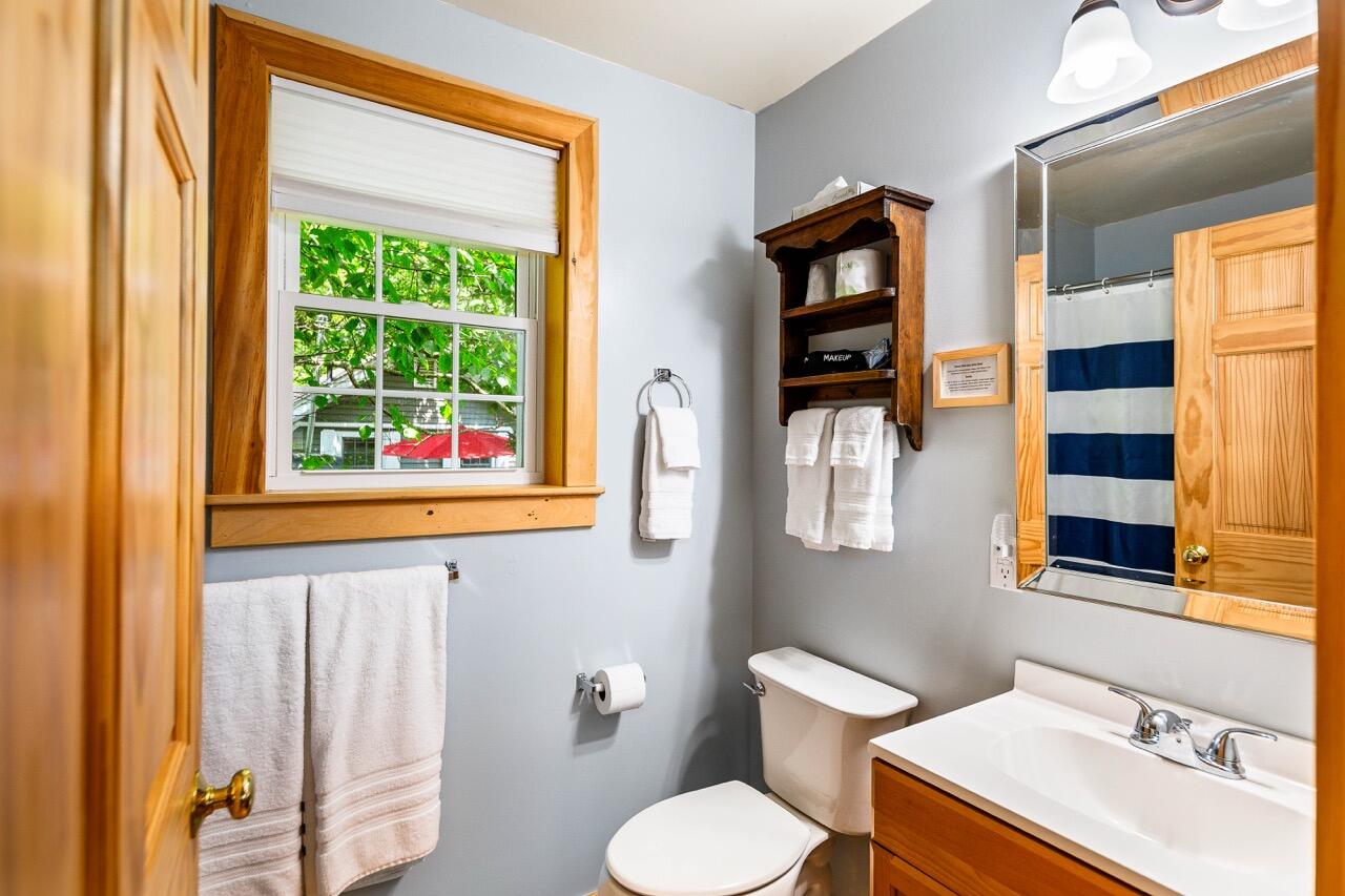 2076 Atlantic Highway Lincolnville ME 04849