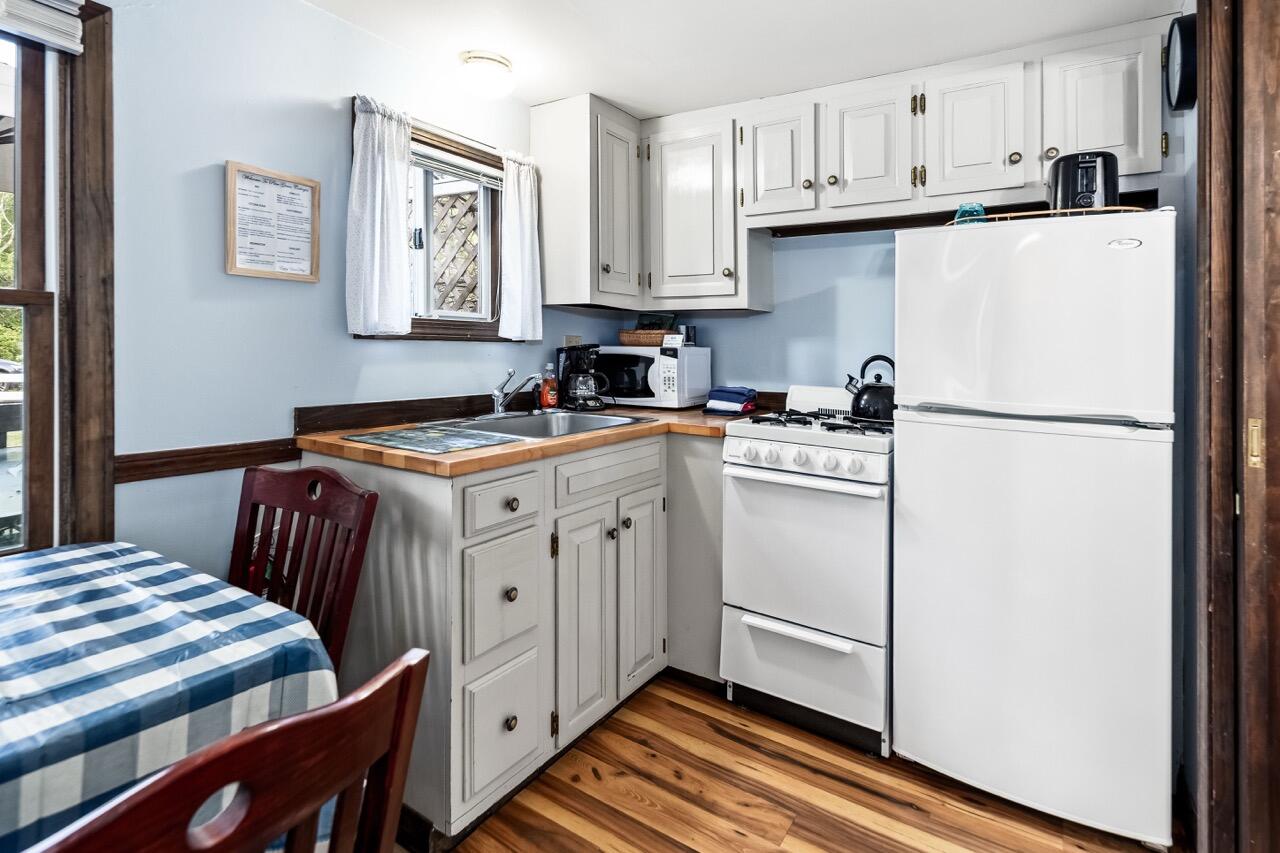 2076 Atlantic Highway Lincolnville ME 04849