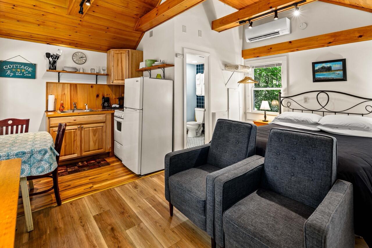 2076 Atlantic Highway Lincolnville ME 04849