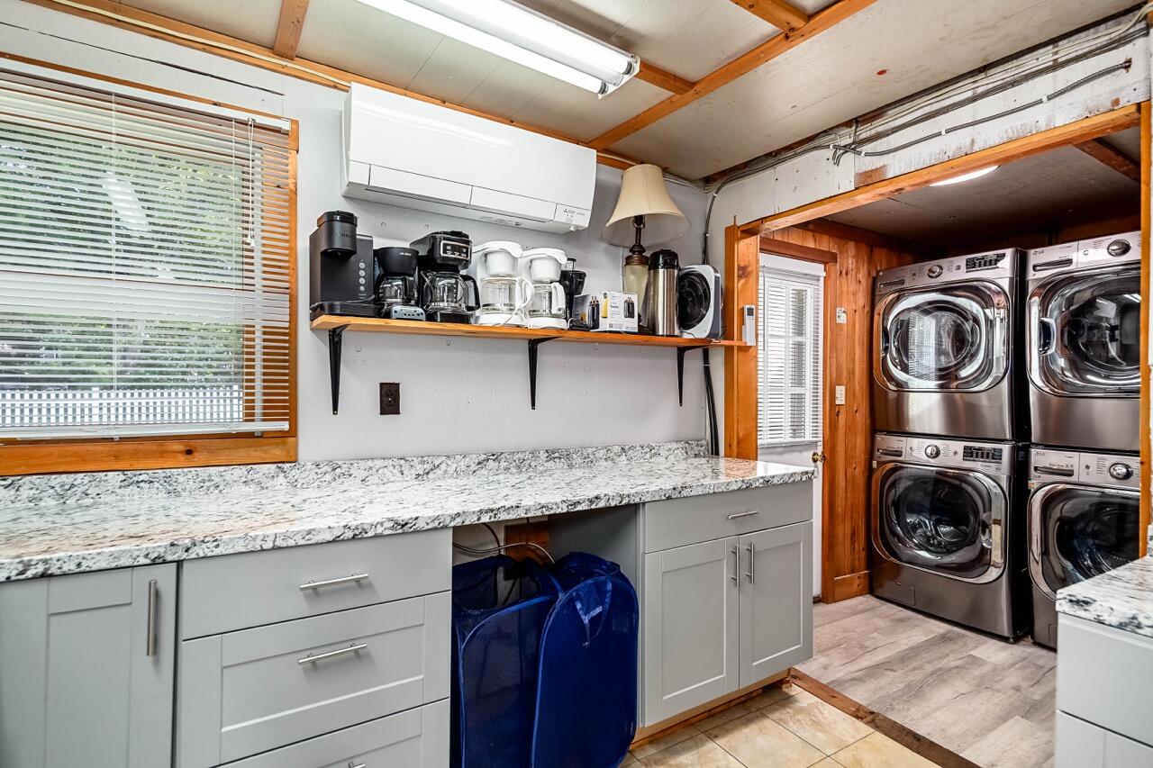 2076 Atlantic Highway Lincolnville ME 04849