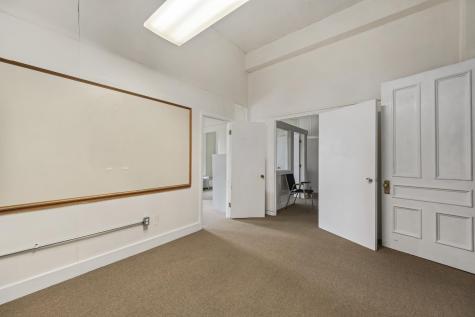 189 Main Street Thomaston ME 04861