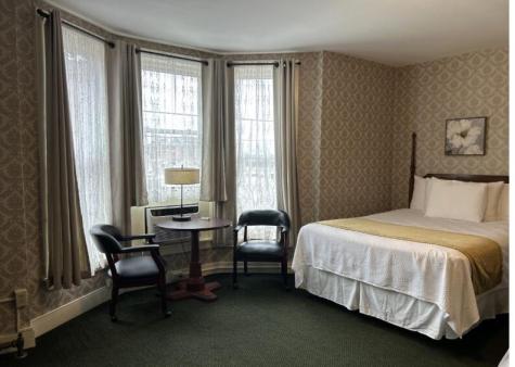 939 Congress Street Portland ME 04102