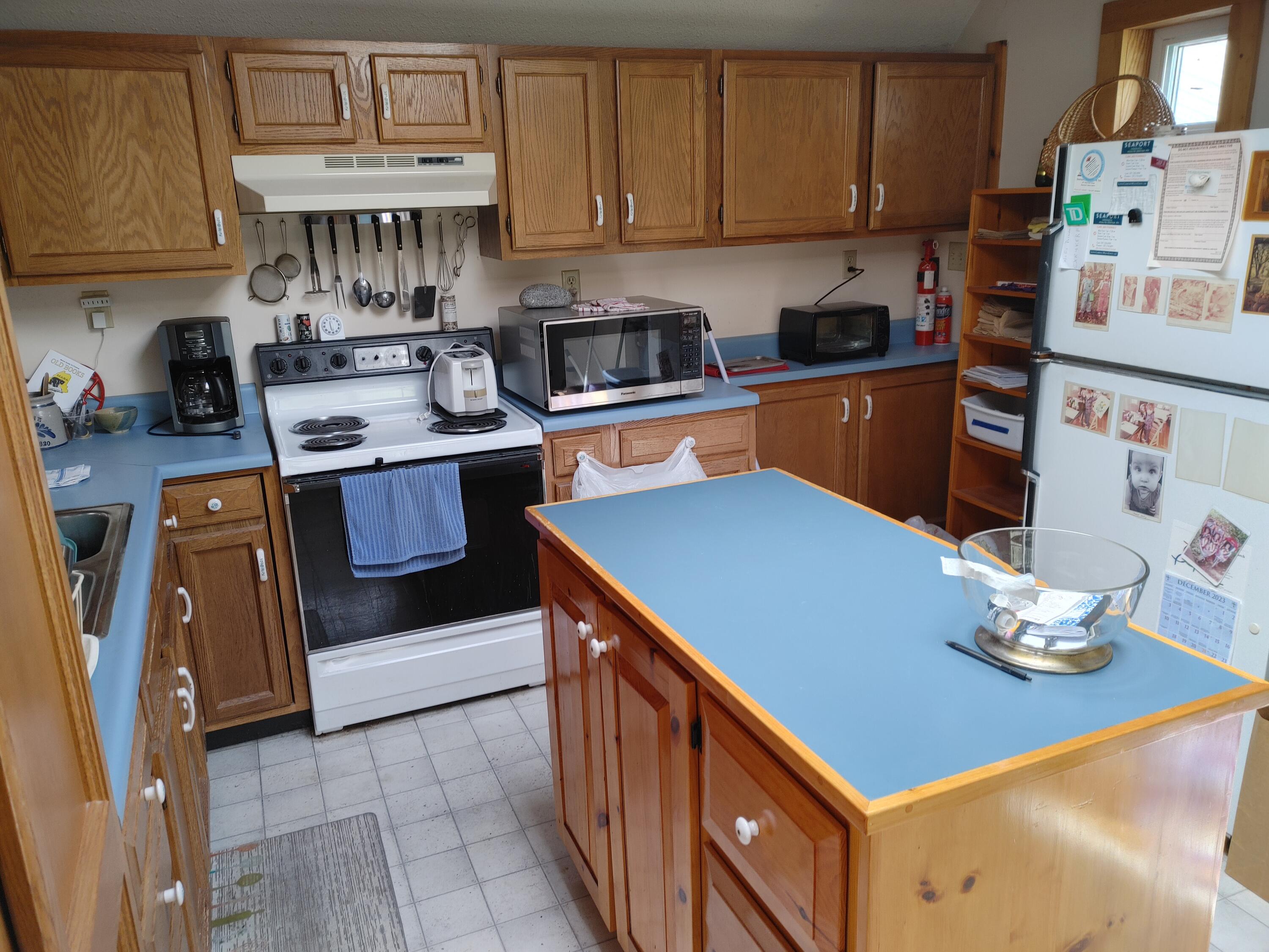 164 W Main Street Searsport ME 04974