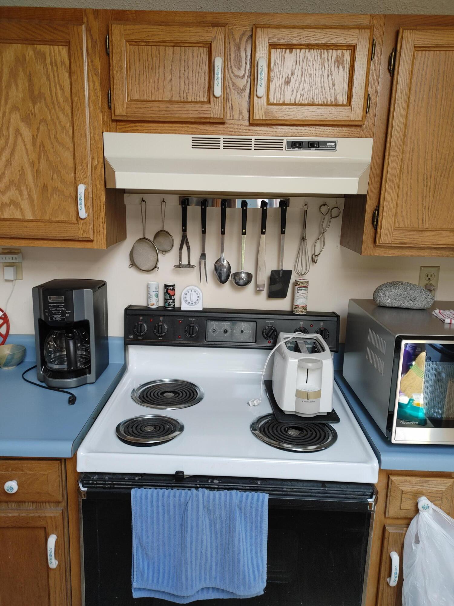 164 W Main Street Searsport ME 04974