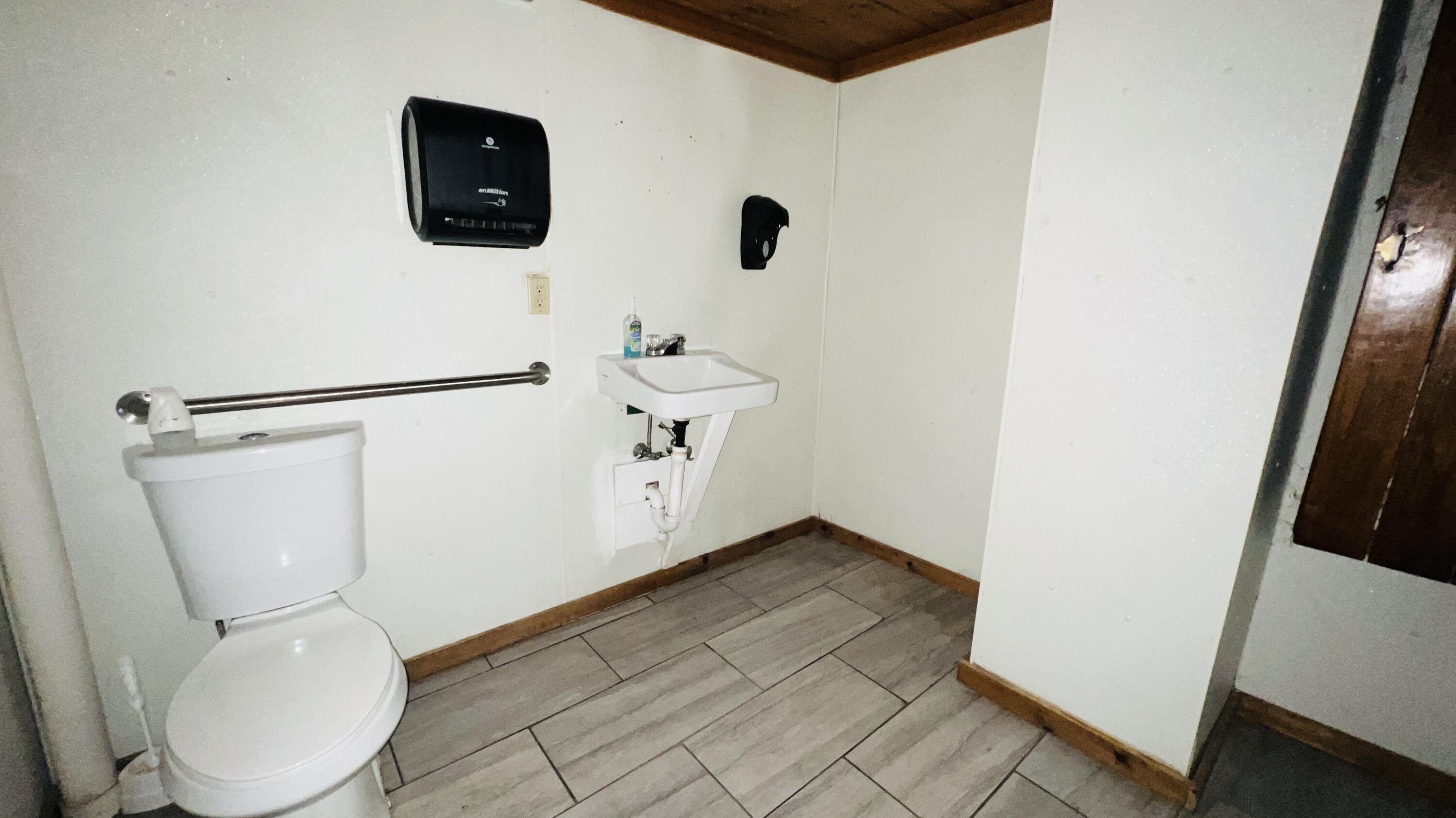 882 County Road Lubec ME 04652