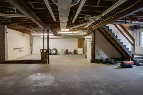 178 Pleasant Street Brunswick ME 04011