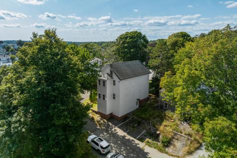 25 Oak Street Boothbay Harbor ME 04538