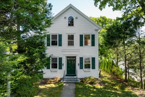 25 Oak Street Boothbay Harbor ME 04538