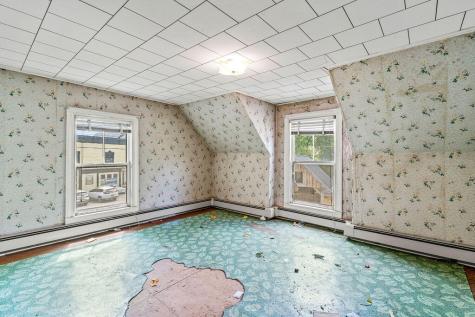 26 Lincoln Street Dover-foxcroft ME 04426