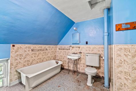 26 Lincoln Street Dover-foxcroft ME 04426