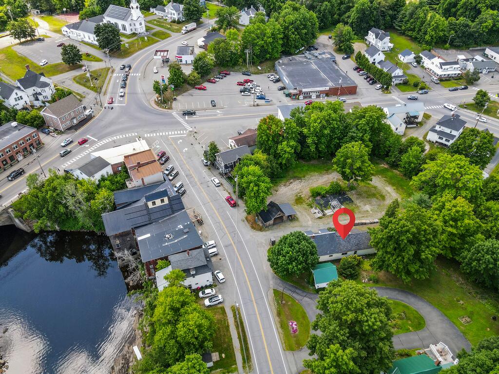 26 Lincoln Street Dover-foxcroft ME 04426