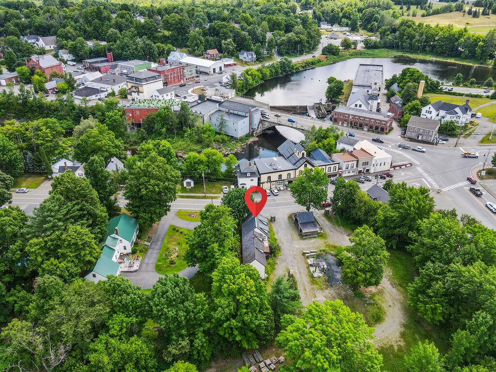 26 Lincoln Street Dover-foxcroft ME 04426