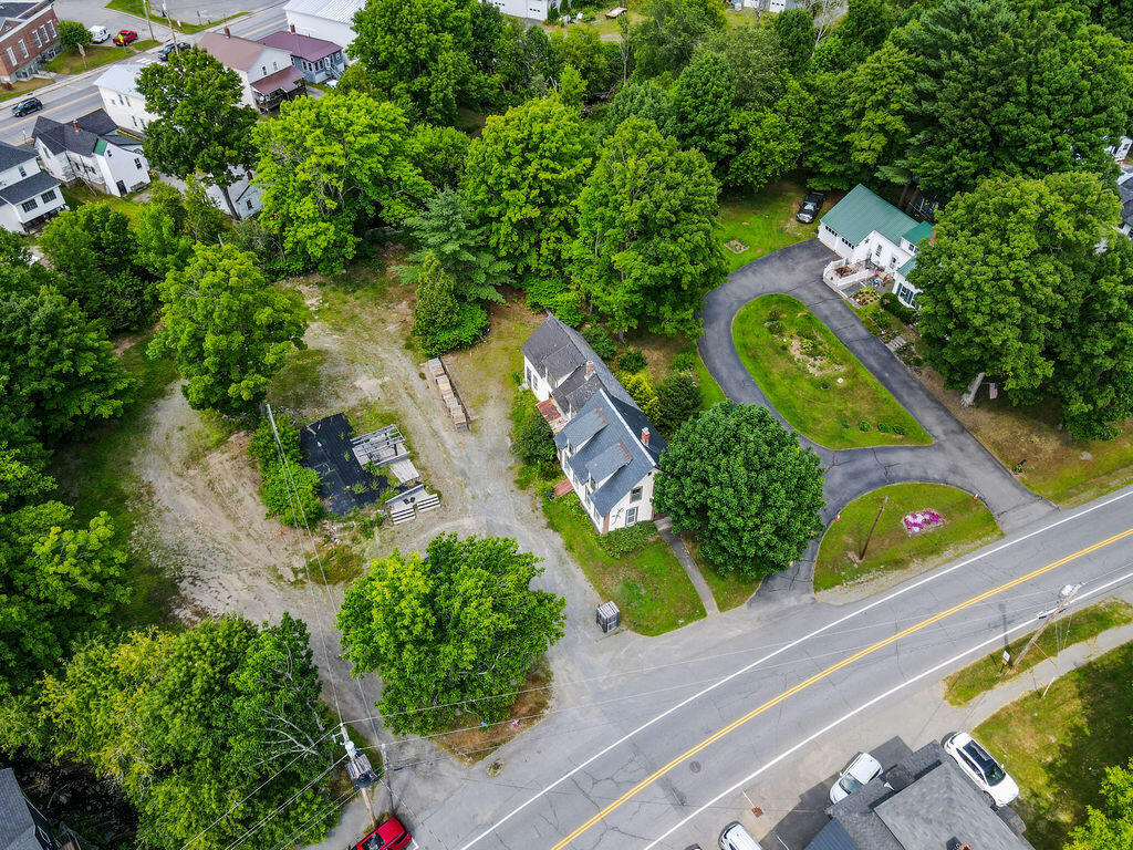 26 Lincoln Street Dover-foxcroft ME 04426